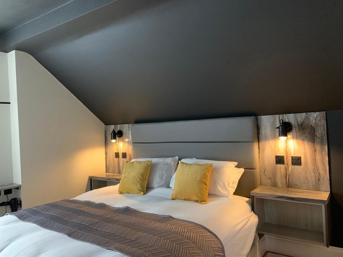 Breeze Suites - Luxury Group Accom - Sleeps 19 ブラックプール エクステリア 写真